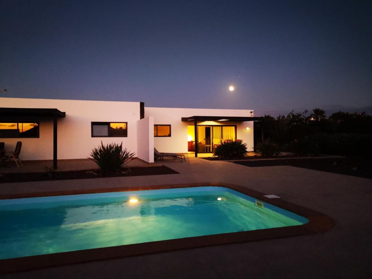 Heated & Shared Pool Villa Matriana 36B, North Shore Villas La Oliva Exteriör bild